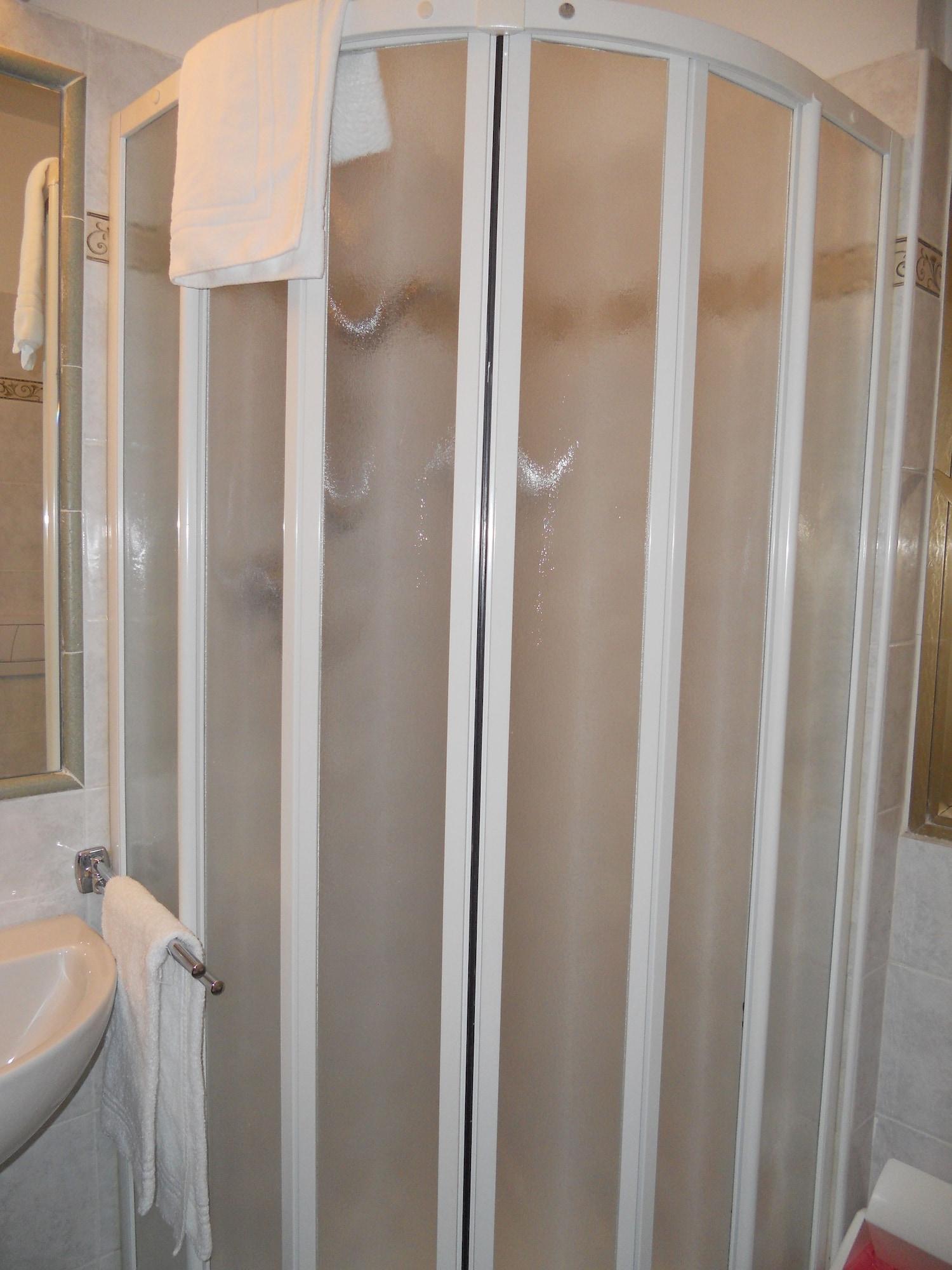 Hotel Nedy Marina di Massa Εξωτερικό φωτογραφία